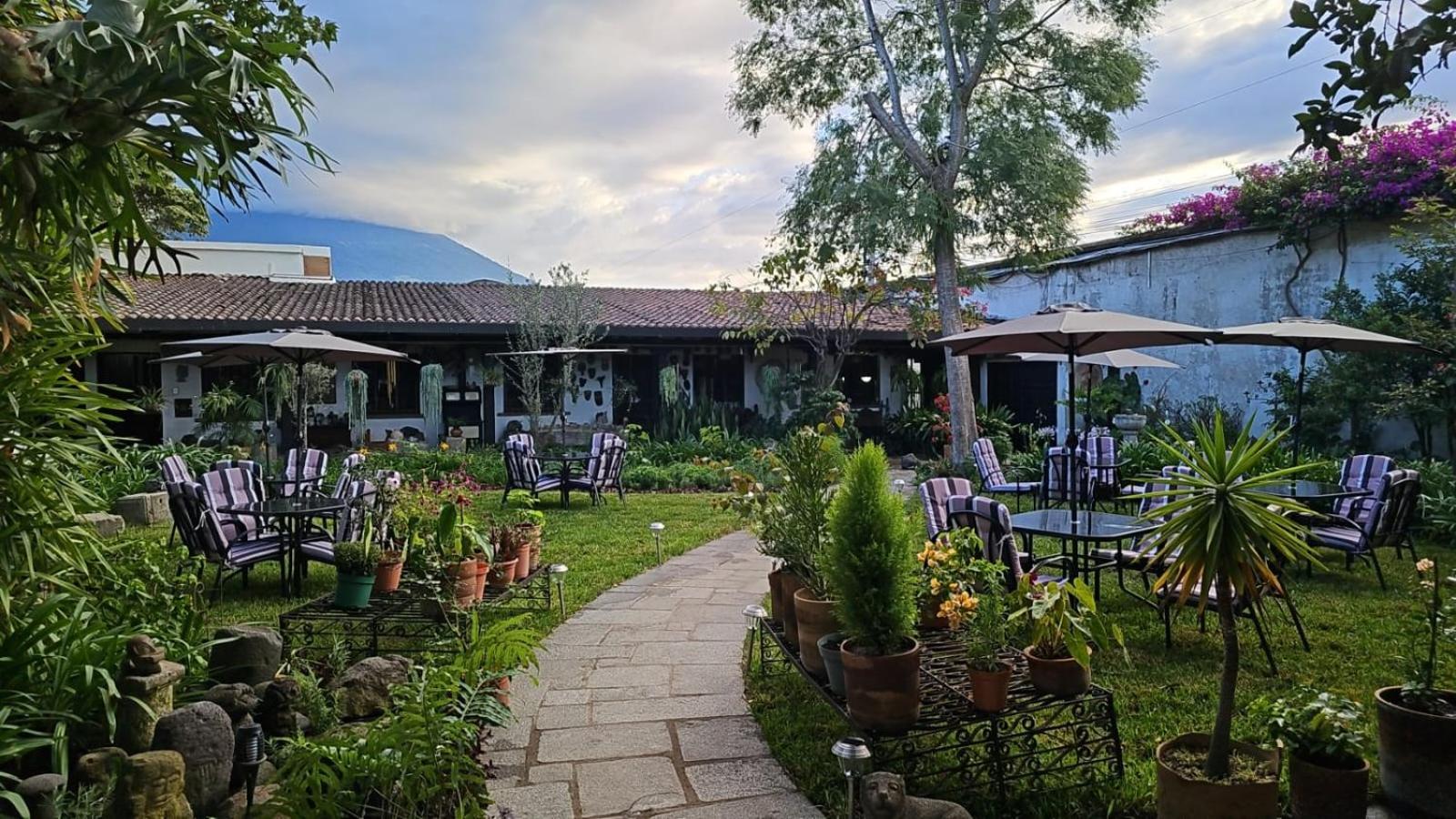 Hotel Casa Bansley Antigua Exterior photo